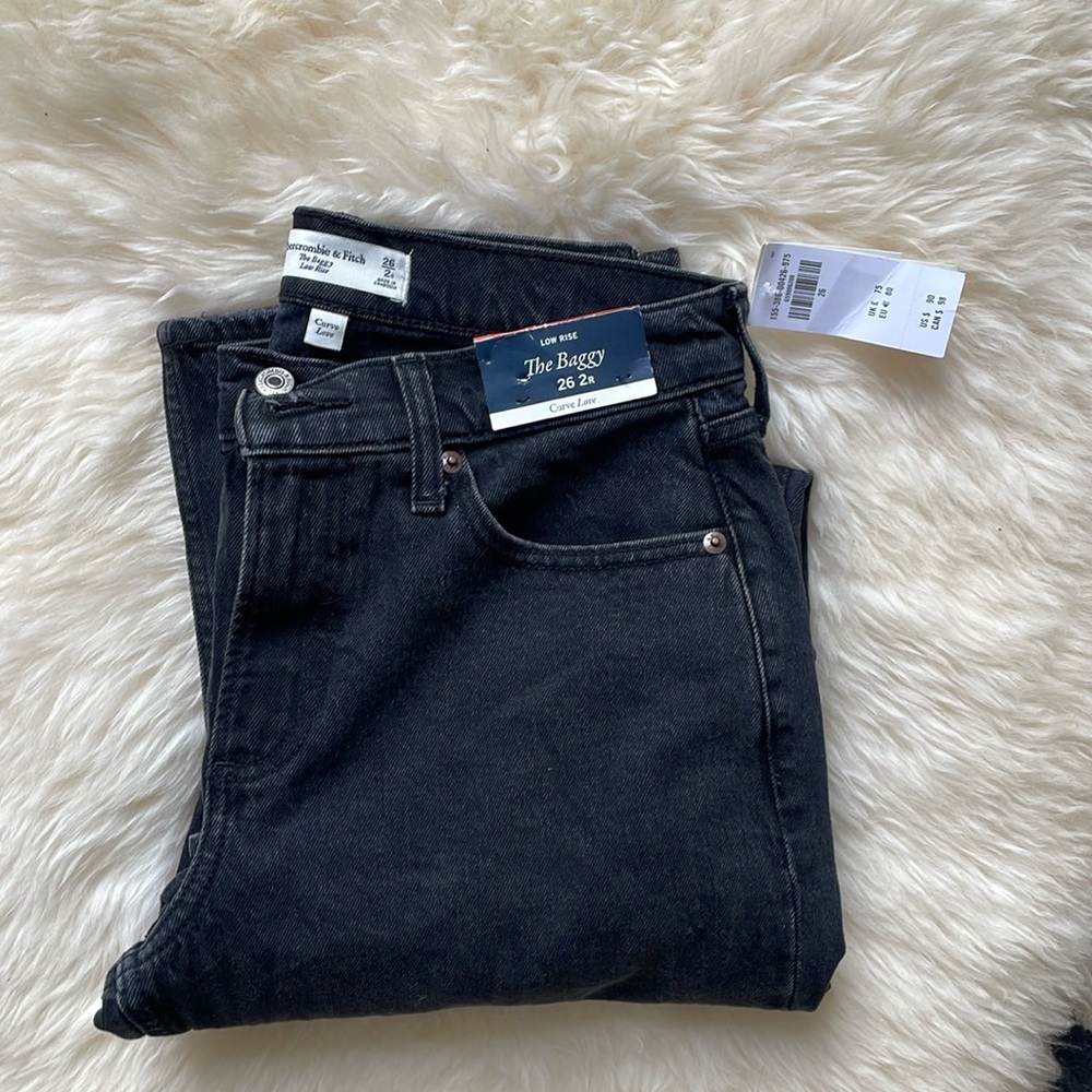 Unworn Abercrombie & Fitch black low rise baggy jeans NWT